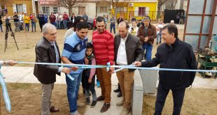 Entregan viviendas en Quetrequén